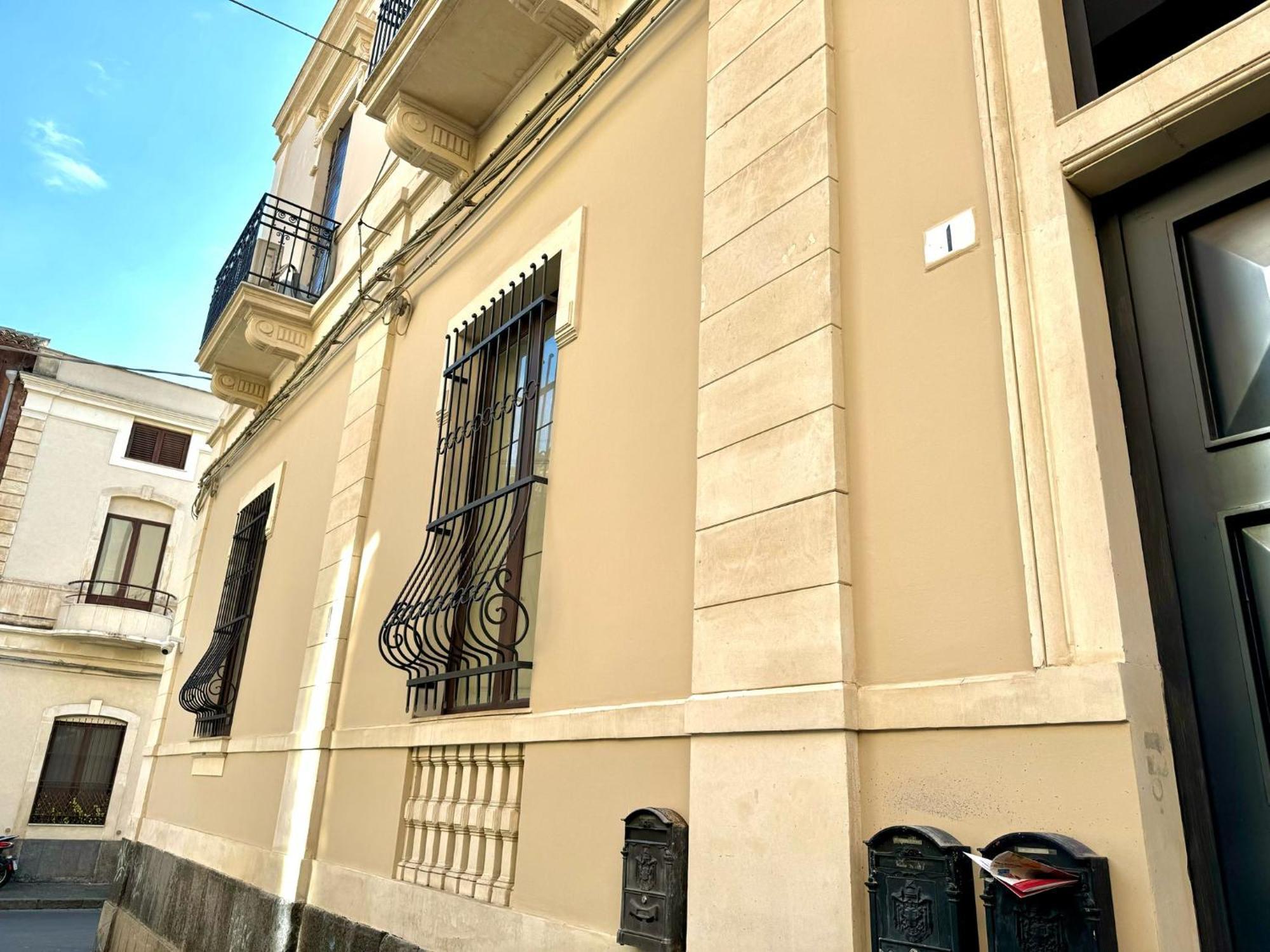 Cortile Nobile Luxury Suites Catania Luaran gambar